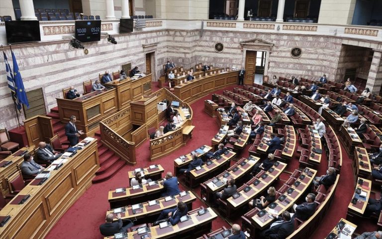 Κορονοϊός: Στις 12 Νοεμβρίου η συζήτηση των πολιτικών αρχηγών για την πανδημία στη Βουλή