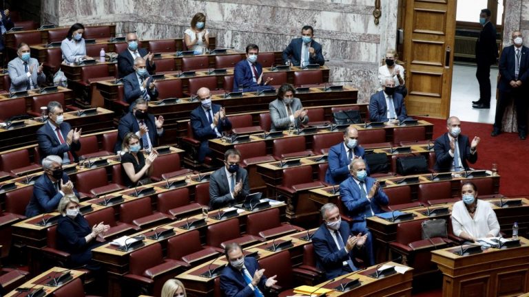 Στη Βουλή το νομοσχέδιο για την αιγιαλίτιδα ζώνη στο Ιόνιο – Μέσα στην εβδομάδα και τα Rafale