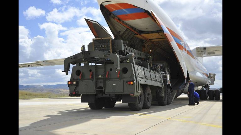 Τουρκία: Έτοιμη να ενεργοποιήσει τους S-400 «όποτε κριθεί αναγκαίο»