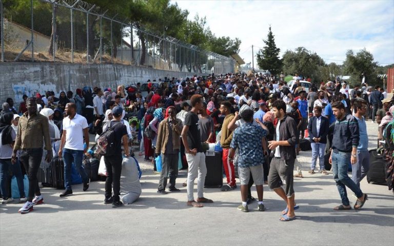 Μηταράκης: “Ανακτήσαμε τον έλεγχο της μεταναστατευτικής κρίσης” – Μείωση, κατά 80% των αφίξεων (video)