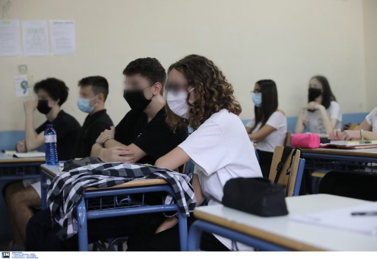 Κορονοϊός: Σήμερα η σύσκεψη για γυμνάσια-λύκεια – Πιθανό άνοιγμα την 1η Φεβρουαρίου – Προβληματίζουν τα 480 κρούσματα ημερησίως