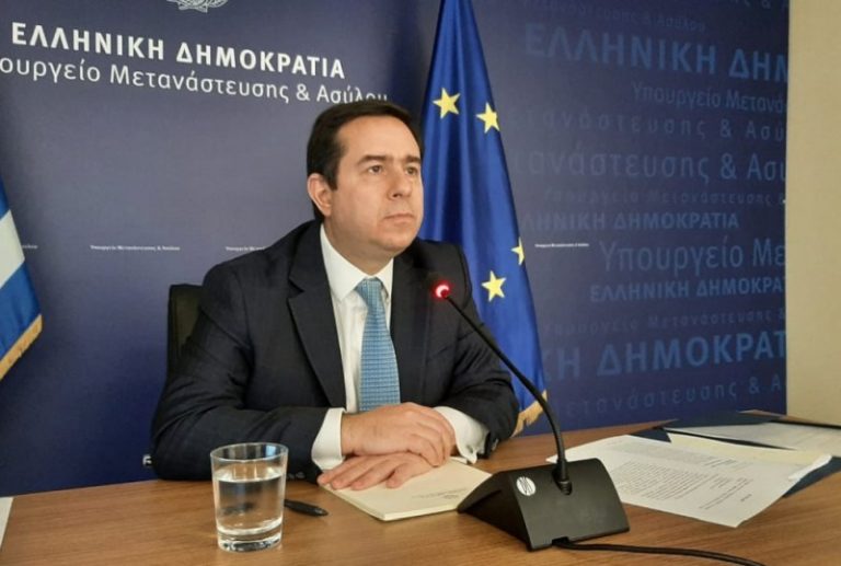 Ν. Μηταράκης: “Δεν τίθεται θέμα δημιουργίας νέων δομών μεταναστών στη Θράκη”