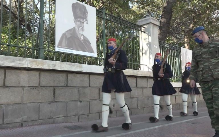 «Η Ιστορία έχει πρόσωπο» – Υπαίθρια έκθεση στον Εθνικό Κήπο για τα 200 χρόνια από την Ελληνική Επανάσταση (video, pics)