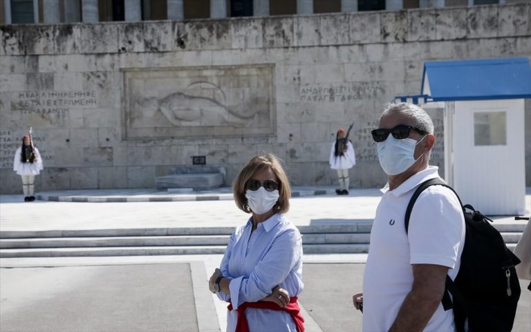 Λοιμωξιολόγοι: «Να μπουν στο “κόκκινο” Θεσσαλονίκη και Αχαΐα»