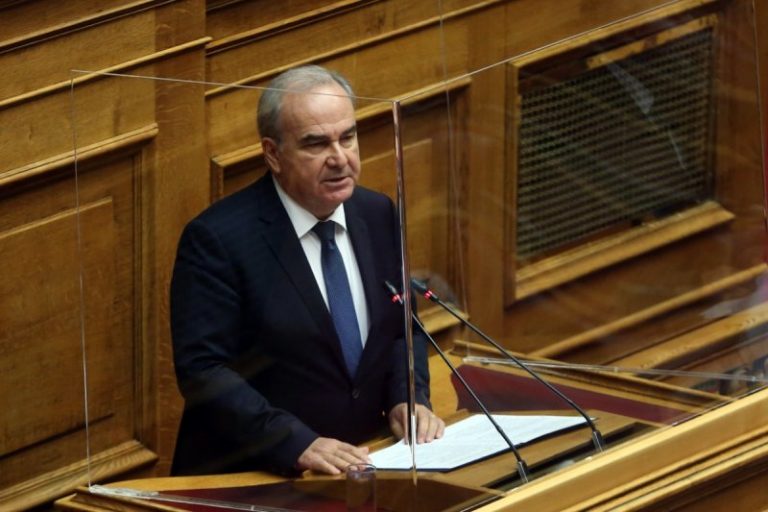 Ν. Παπαθανάσης: “Το Δημόσιο παραμένει κυρίαρχο στον έλεγχο των δημοσίων συμβάσεων”