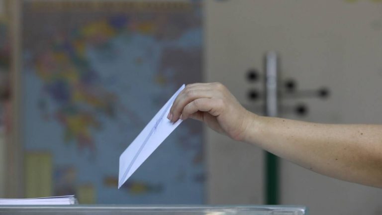 Αποκαθίσταται η κυβερνησιμότητα στην Τοπική Αυτοδιοίκηση: Σε δημόσια διαβούλευση ο νέος εκλογικός νόμος