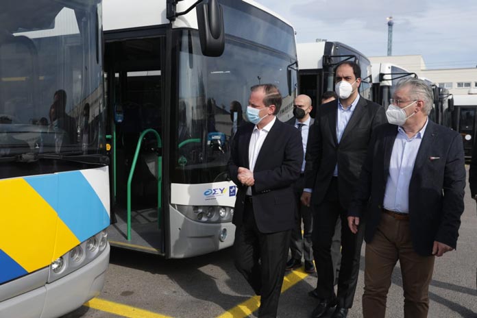 Κ. Καραμανλής: “Από την Παρασκευή αρχίζουν να βγαίνουν στους δρόμους της Αθήνας & τα νέα λεωφορεία με leasing”