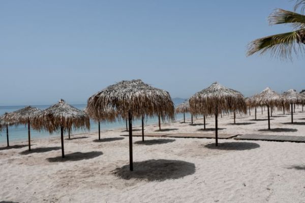 Π. Σταμπουλίδης: “Ανοίγουν στις 15 Μαΐου οι οργανωμένες παραλίες”