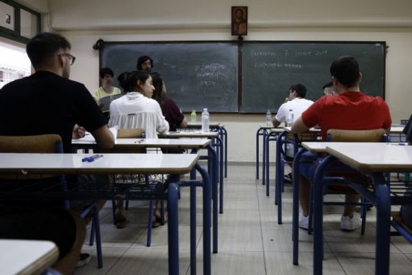 Κορονοϊός: Κρούσματα σε 160 σχολεία σε όλη τη χώρα – Διπλασιάστηκαν σε 3 μέρες