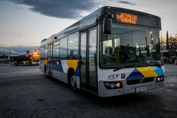 Αστικά λεωφορεία: Εγκρίθηκε από το Ελεγκτικό Συνέδριο η μίσθωση 300 οχημάτων για την Αθήνα