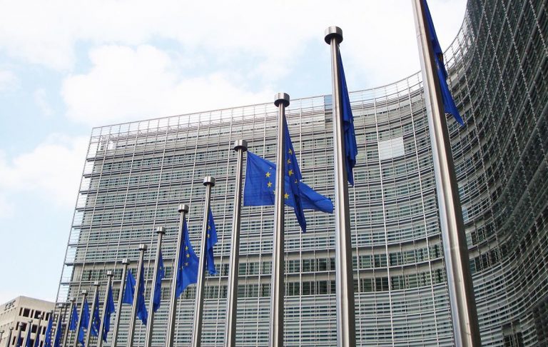 Την παράταση του σχεδίου «Ηρακλής» ενέκρινε η Ευρωπαϊκή Επιτροπή – Στόχος η δραστική μείωση των κόκκινων δανείων