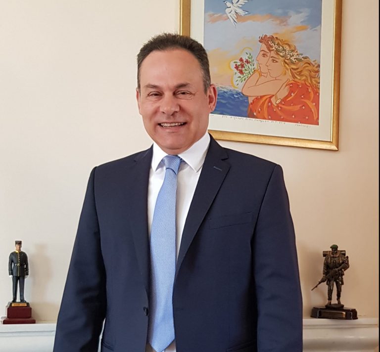 Νικόλαος Μανωλάκος: «Οικονομική ενίσχυση των επιχειρήσεων του Δήμου Πόρου»