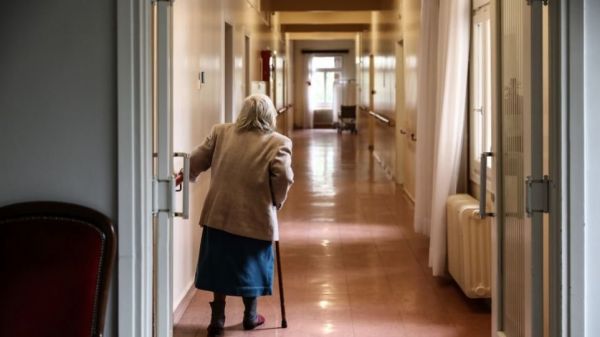 Περιφ. Κρήτης: Επείγον ερώτημα του υπ. Εργασίας  για τους θανάτους στο γηροκομείο Χανίων