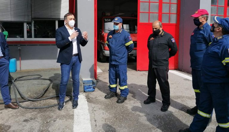Ο Τ. Χατζηβασιλείου στην Πυροσβεστική Υπηρεσία Σερρών: «Είμαστε κοντά στους ανθρώπους της πρώτης γραμμής»