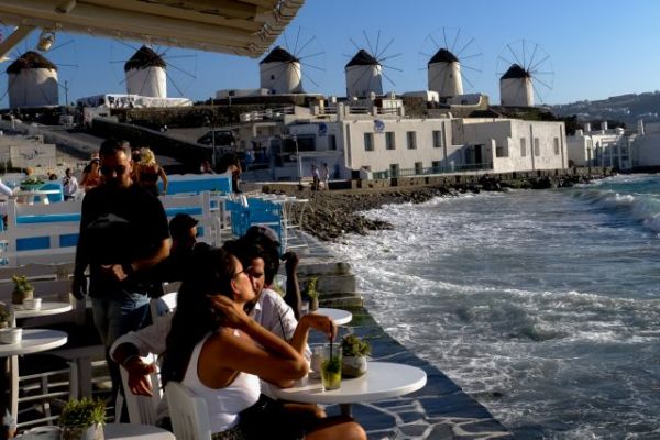 Πανέτοιμη η Ελλάδα για το άνοιγμα του Τουρισμού – Πότε αναμένεται η πρώτη μεγάλη ροή τουριστών