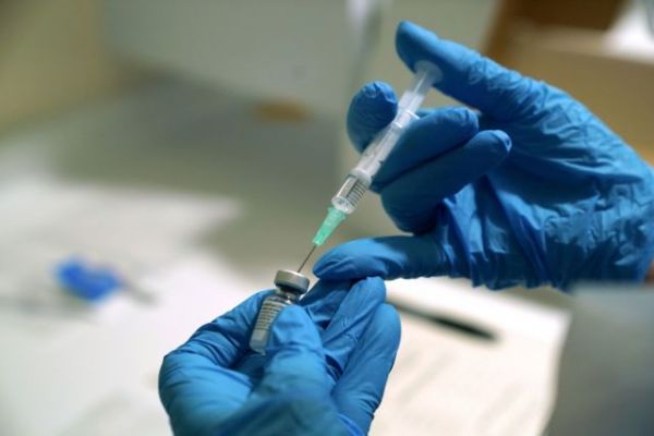 Εμβόλιο: Τι απαντούν οι επιστήμονες για τα ύποπτα περιστατικά θρομβώσεων στην Κρήτη μετά το AstraZeneca
