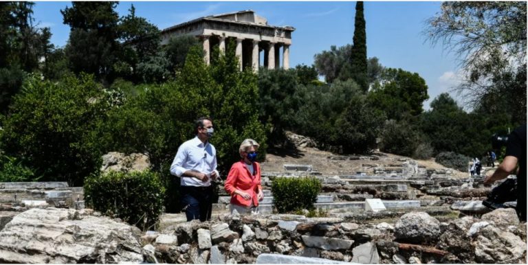 K. Mητσοτάκης – Διάλογος με πολίτες: «Oι πόροι θα επενδυθούν σωστά, με διαφάνεια, έγκαιρα» – Δείτε την παρουσίαση του «Ελλάδα 2.0» (video,pics)