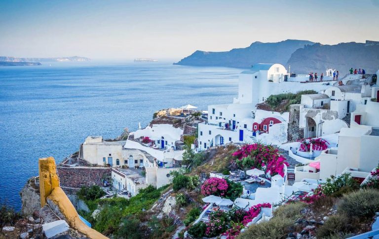 Κομισιόν: Ενέκρινε το ελληνικό πρόγραμμα για τη στήριξη του τουρισμού ύψους 800 εκατ. ευρώ