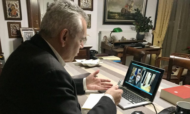 Υπουργός Πολιτισμού σε Μ. Χαρακόπουλο: “Το Συμβούλιο Μνημείων Θεσσαλίας θα γνωμοδοτήσει για το φωτοβολταϊκό στην Αετορράχη”