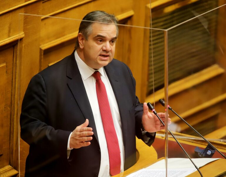 Β. Σπανάκης: «Πάνω από 100 εκ. ευρώ μπορεί να δώσει η κάρτα ελευθερίας στην ελληνική οικονομία»