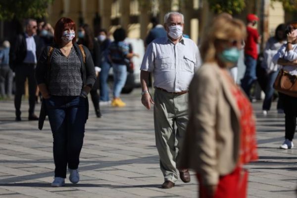 Κορονοϊός: Έκρηξη κρουσμάτων – Καμπανάκι για την αύξηση του ιικού φορτίου στα λύματα 9 περιοχών