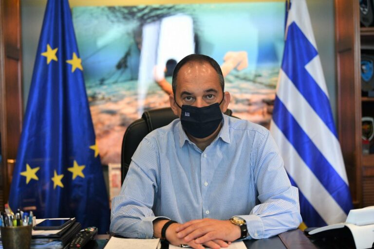 Γ. Πλακιωτάκης: «Μπλόκο σε 22.000 εκδρομείς από τον Ιούνιο»