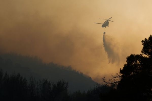 Καύσωνας – Ακραίος κίνδυνος πυρκαγιάς στη Ρόδο – Στο «πορτοκαλί» η μισή Ελλάδα
