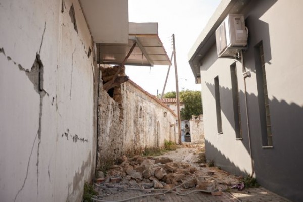 Σεισμός στην Κρήτη – 359 μη κατοικήσιμα κτήρια μόνο στις πρώτες αυτοψίες