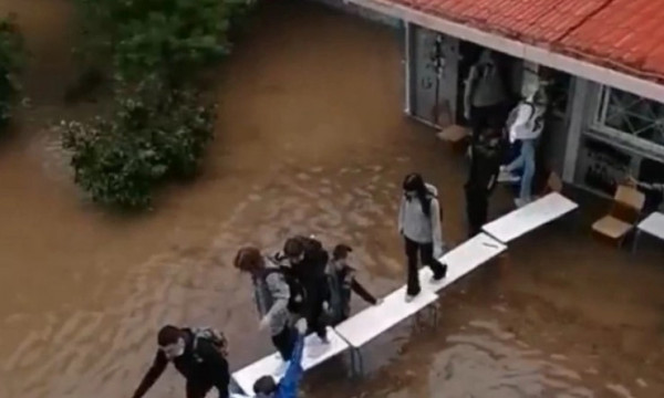 Κόντρα Γ. Οικονόμου – ΣΥΡΙΖΑ για το πλημμυρισμένο σχολείο στη Νέα Φιλαδέλφεια