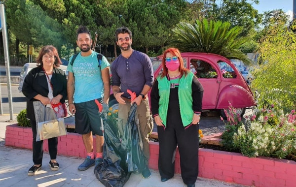 Δήμος Ν. Ιωνίας – Ο εθελοντής ιδιώτης που μαζεύει σκουπίδια σε ακτίνα 162 χιλιομέτρων