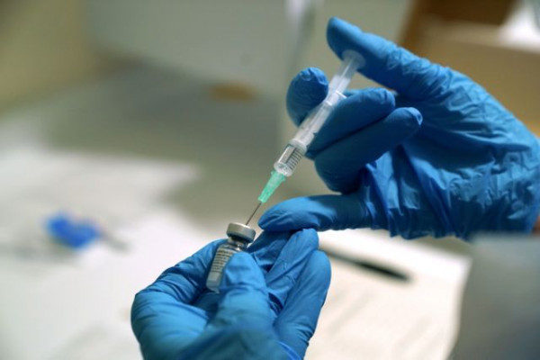 Γκίκας Μαγιορκίνης – Το εμβόλιο της Pfizer παραμένει εξαιρετικά αποτελεσματικό μετά από 6 μήνες