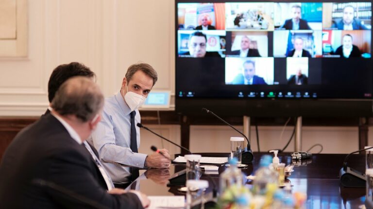 Κορονοϊός – Συνάντηση εκπροσώπων της εστίασης με τον πρωθυπουργό το πρωί της Δευτέρας