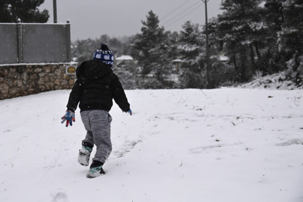 Κακοκαιρία: Αεροχείμαρρος φέρνει χιόνια και πολικές θερμοκρασίες