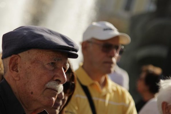 Κ. Χατζηδάκης: Ένας στους δύο συνταξιούχους θα λάβει περίπου μια 13η σύνταξη